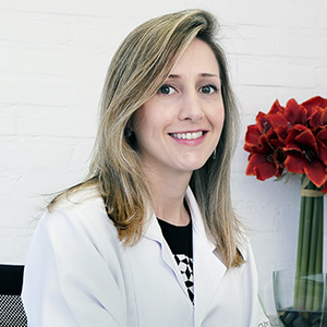 Dra. Livia Firmino